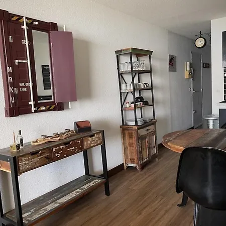 Apartament Corniche *